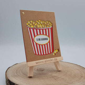 einladungskarte-kino-kindergeburtstag-mit-popcorn-und-filmzauber-elmiki